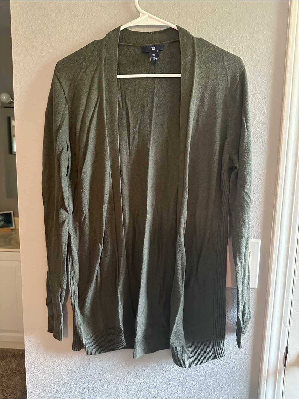 GAP Women’s Olive Green Cardigan
